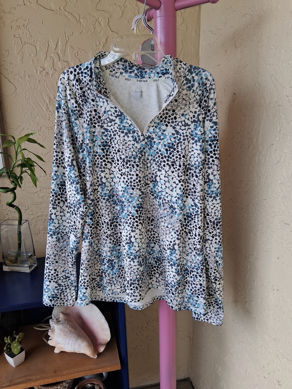 Hind Long Sleeve Quarter-Zip Top in White, Black, Blue - Picture 6 of 8